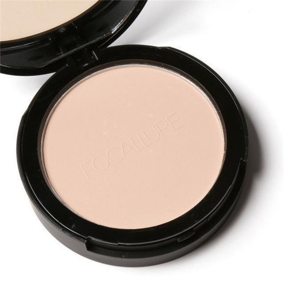01 Light Beige Face Pressed Powder - Picture 5 of 5